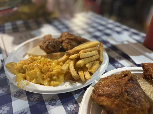 Fried Chicken and Mac & Cheese