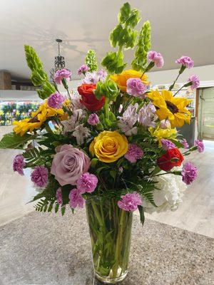 Send flowers on our online store designed by our florist with the season's best flowers for all occasions