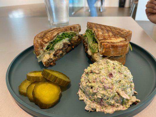 Mushroom Reuben