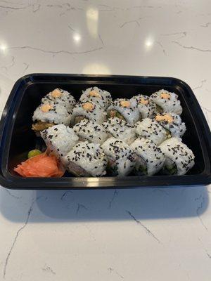 California & Spicy California Roll