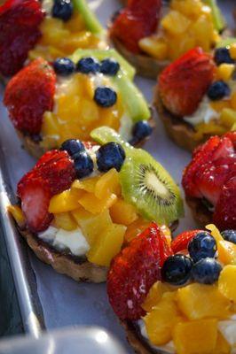 Fruit Tarts - IG: @nelson_eats