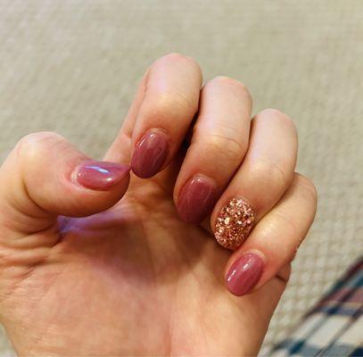 Autumn Pink Nails by Kelly