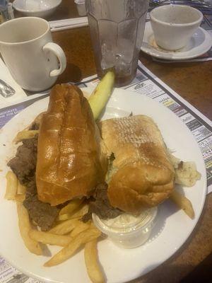 Bizarre experience. Found a large piece of Plastic in French Dip. The owners refused to comp the sandwich. Staff were extremely rude.