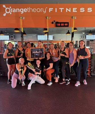 Celebrating all the amazing Orange Theory mothers!