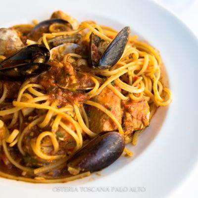 Linguine Tutto Mare: Manila clams, PEI mussels, salmon, fresh tomato, white wine, and olive oil.