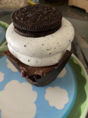 Oreo cupcake