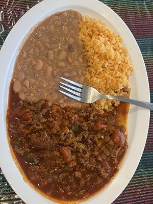 Bistec con arroz y pollo