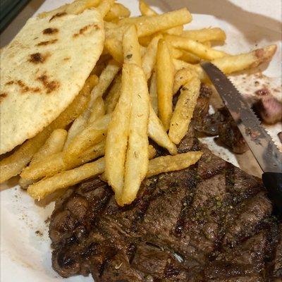 Good Top Sirloin Steak with a generous portion of fries (enough for 2 people)