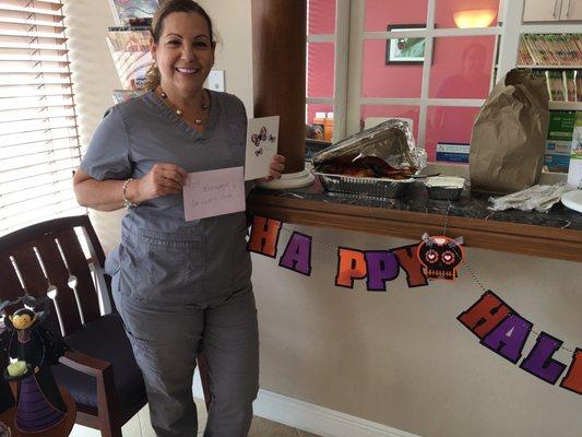 Dr Macias we appreciate you!!! Happy bosses day. #womendentist#Davie#drprettysmile#veneers