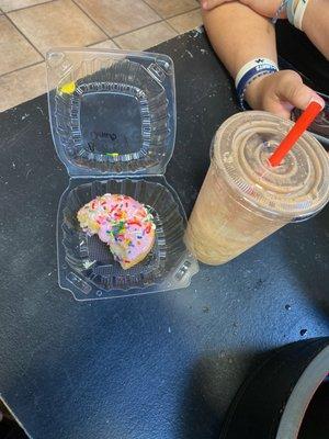 A healthy donut and my favorite protein shake, the wake up