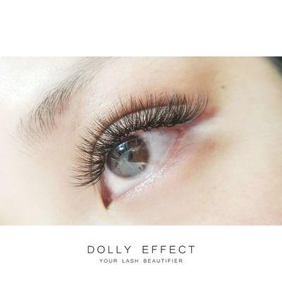 Discover the magic of our luxurious volume lashes and enhance your beauty today.
 
 Dolly Volume Set