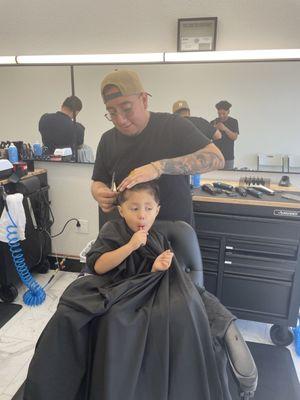 ThE best barber shop in Gilroy ! Had a wonderful experience not only with my hair cut but also with my sons cut as well ! THANK YOU Gabe