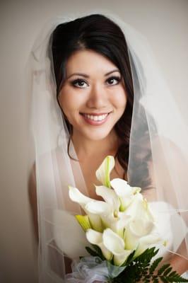 Airbrush bridal makeup