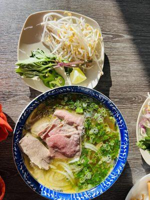 Phở đặc biệt