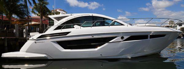 West Coast dealer for Cruisers Yachts