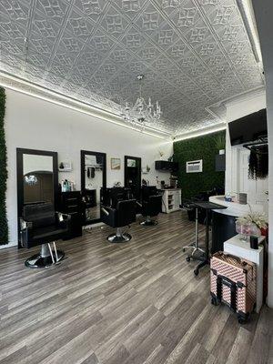 Le sorelle salon