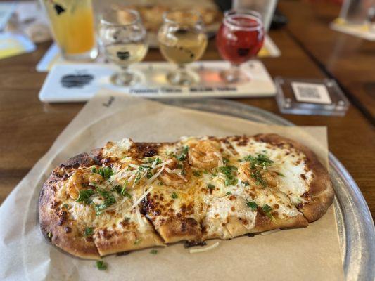 Shrimp scampi flatbread pizza