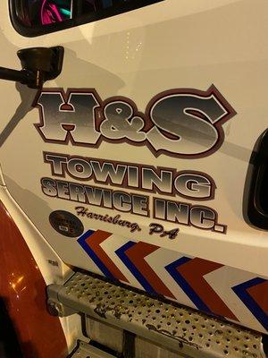 H & S Towing