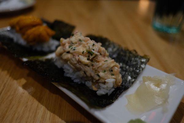 crab spicy mayo temaki