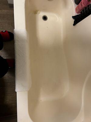 Some kind of stain in the tub