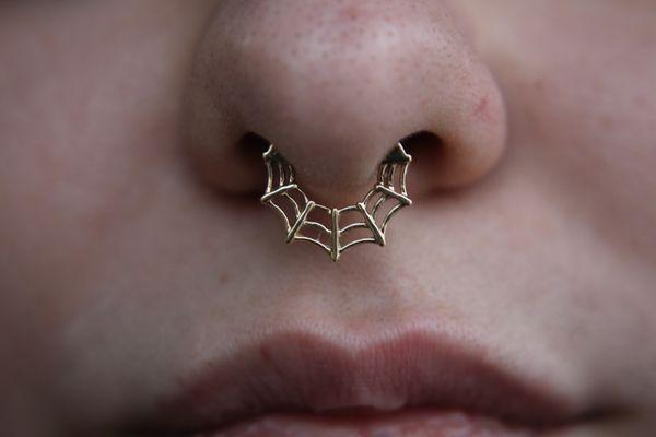 Upgraded septum with this 14k solid Yellow Gold BVLA Charlotte's Web hinge ring.