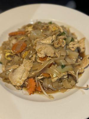 Chicken drunken noodles