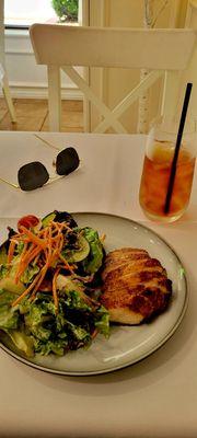 Bistro Salad with Iced Tea