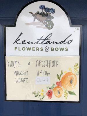 Kentlands Flowers & Bows