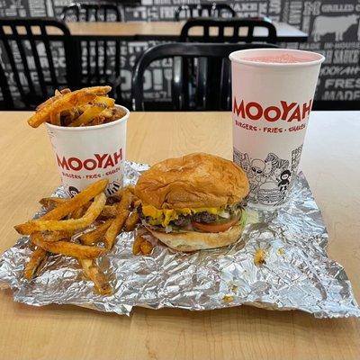 MOOYAH Cheeseburger w/ gluten-free bun and Personal Fries w/ Regular Soft Drink (20 oz.)