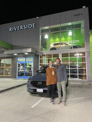 Big smiles and my new Mazda CX-5 CE