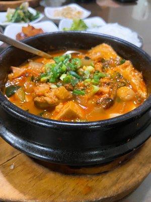 Seafood and tofu stew