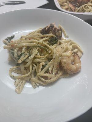 Seafood and shrimp Alfredo