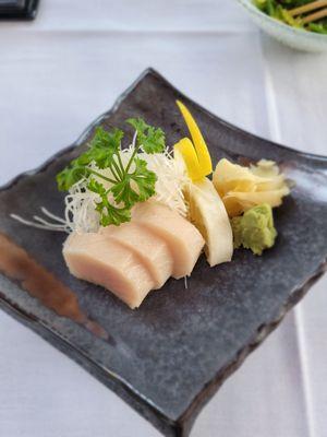 Hamachi sashimi