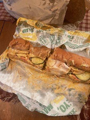 Was supposed to not have the sauce or cucumbers on it. Was supposed to have jalapeños  and pickles which they put on the other sub.