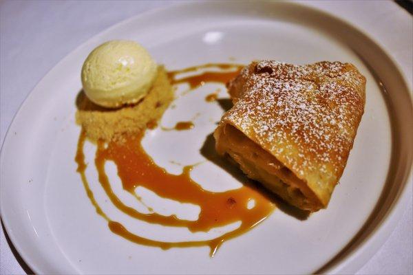 Apple strudel