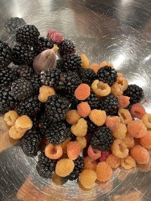 Blackberries and golden berries