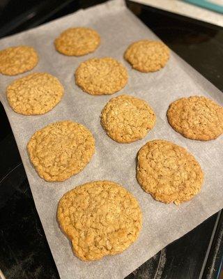 Plain Jane Oatmeal Cookies