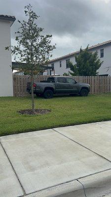 Illegally Parked & Security Just Drives By Likes It's Normal To Parked There.