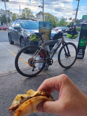 Great place to stop by for food while riding on the Perkiomen Trail. Fill up water and snacks too