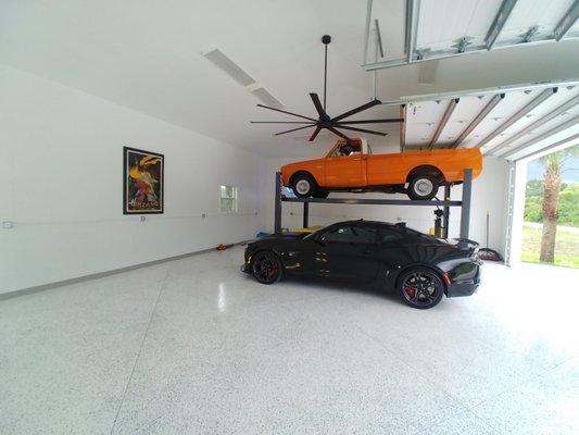 DETACHED GARAGE