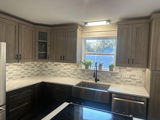 Kitchen backsplash