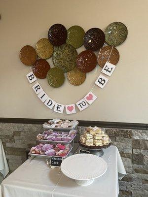 Bridal shower decoration, bring your own dessert