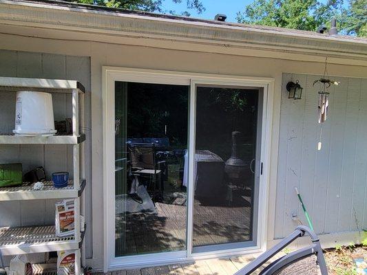 New sliding glass door has helped reduce our electric bill. Fantastic to have a working sliding glass door again!