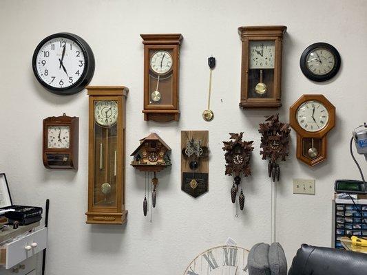 Cuckoo clock for repair