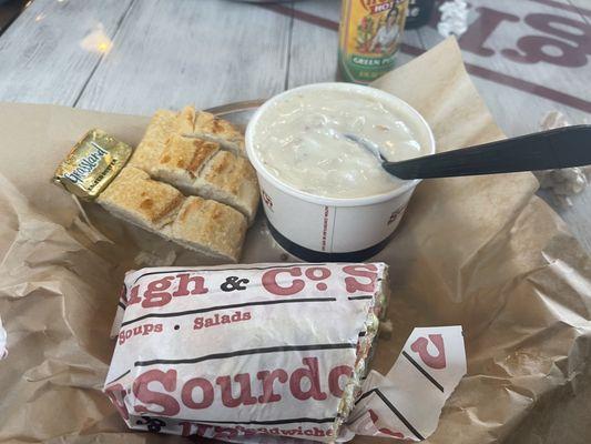 6" turkey pesto sandwich and clam chowder. It was yummy. No complains, my kiddos loved it.