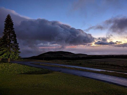 The cloudy sunset.