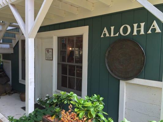 Front door. Aloha :)