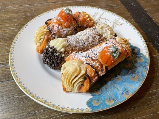 Classic Cannoli and Pumpkin Ricotta Cannoli