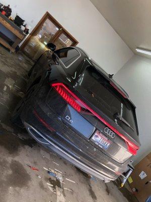 Back Glass Replacement 2020 Audi Q8