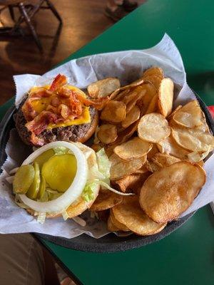 Bacon cheeseburger and home fries